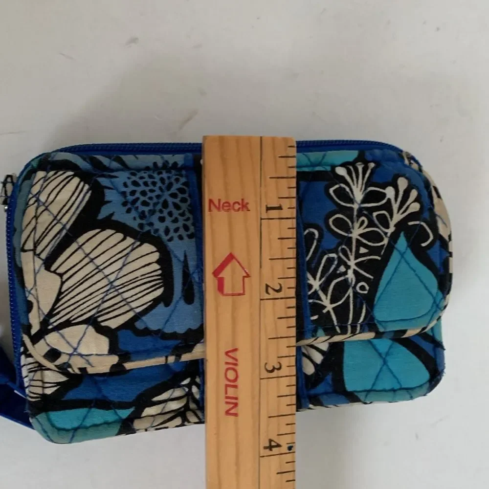 Vera Bradley Blue Bayou Blue White Floral Quilted Zip Around Wallet Crossbody - Picture 9 of 10